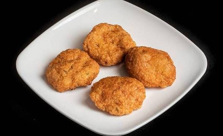 T15. Fish Cake (鱼饼) (4 pcs)